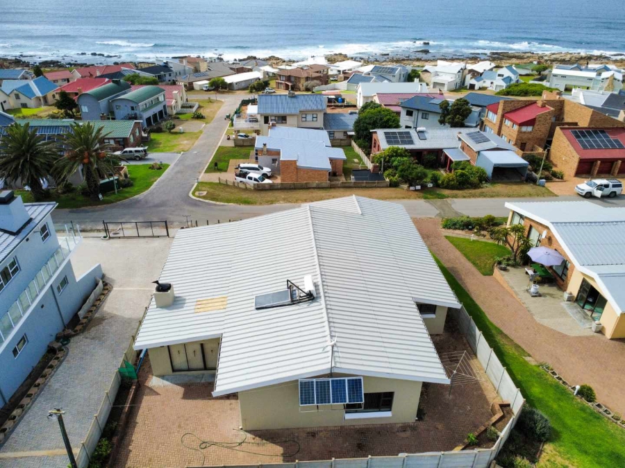 5 Bedroom Property for Sale in Jongensfontein Western Cape